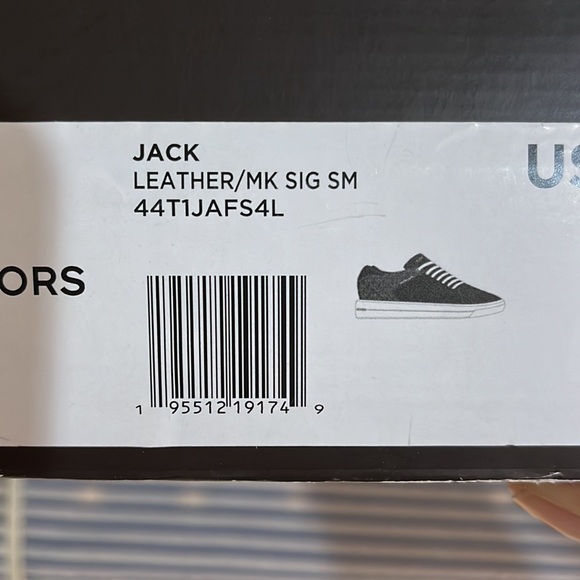 MICHAEL KORS  NEW DRESS SNEAKERS SIZE US 11.5 IMPECCABLE AND FLAWLESS. - Picture 14 of 14